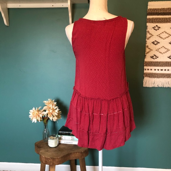 Red blouse - Picture 3 of 4